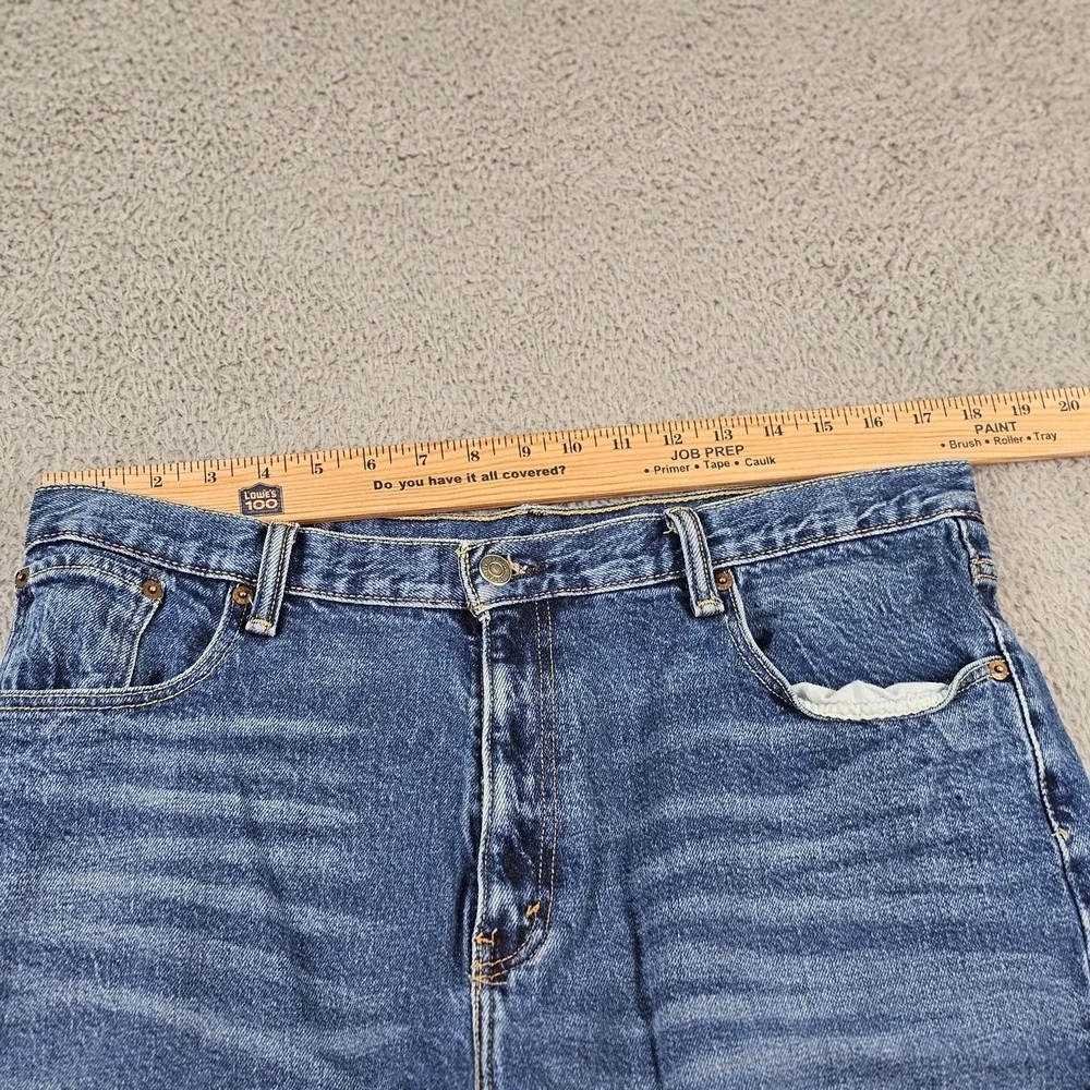 Levis Denim Shorts Mens 34 Medium Wash Distressed Jean 5 Pocket Summer Dad Jorts